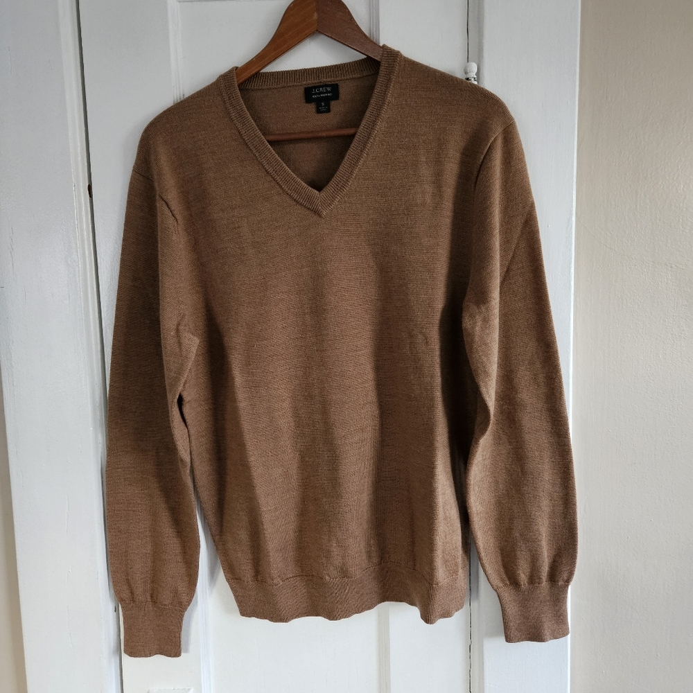 J.Crew Merino wool V-neck sweater Size Small Style AD337